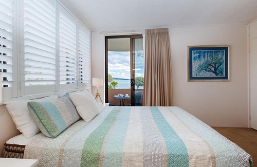 Nelson Bay Apartment | Columbia, 3 12 Columbia Close - large unit with fantastic water views and wifi