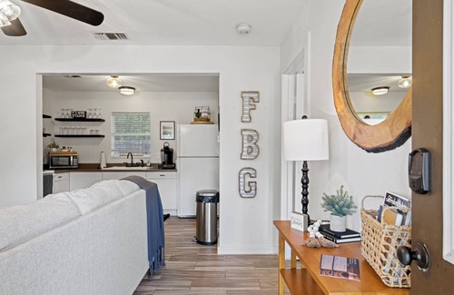 Fredericksburg Cottage | Columbus Cottage, .5 Miles to Main, Private Hot Tub!