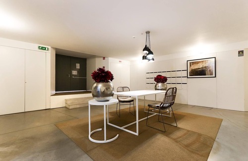 Misericordia Apartment | COMBRO SUITES IV by HOMING
