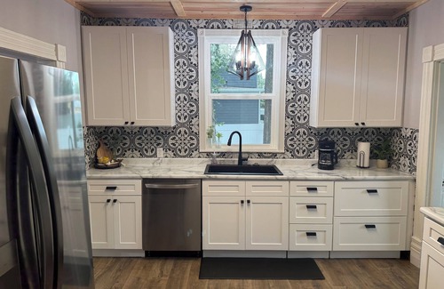 Holdrege House | Come and enjoy our cozy remodeled home centrally located and close to everything