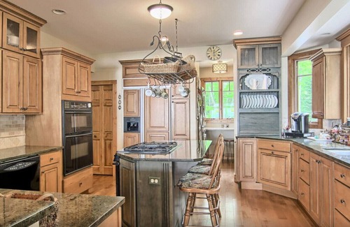 Interlochen House | Come find rest for your weary soul at our spectacular beachfront cottage.