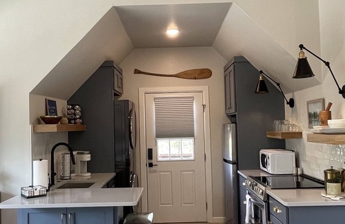 Eufaula House | Come Relax at THE CROW'S NEST , Patriot Pointe at Lake Eufaula.