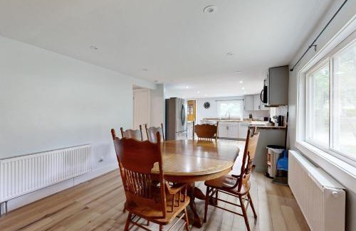 Union House | Come Spring Hideaway