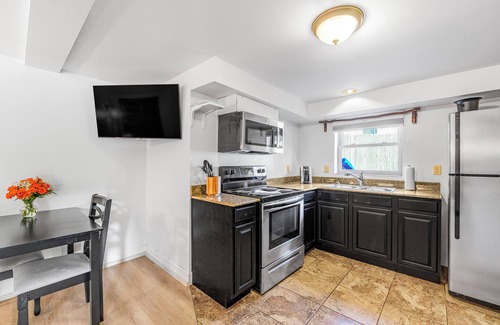 North Creek Condo | Come stay at Alpine Lodge for amazing views!