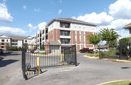 Tuscaloosa Condo | Come Stay at The Bama Babe nwalking distance to The UofA Campus!
