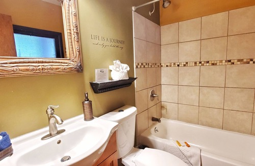 Estes Park Hotel | Come stay at the Rustic River Lodge for unbelievable views!