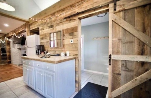 Sheffield House | COME STAY AT THE SHEFFIELD CHALET!