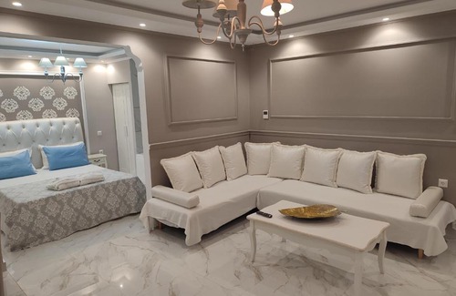 Trikala Apartment | Come to K A M House 2 - Σουίτα Ημιυπογείου