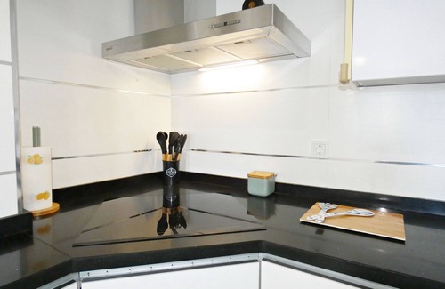 Motril Apartment | Comeback "THE SEA BLINDS YOUR EYES"
