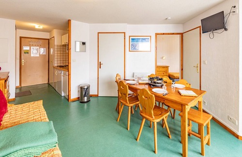 Saint-Francois-Longchamp Apartment | Comfortable apt 7 pers, 33m², south balcony, near slopes and shops