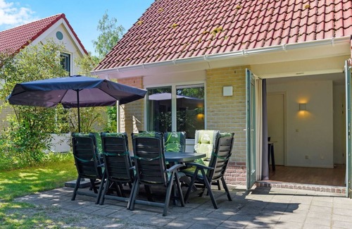Sibculo House | Comfort 8-person bungalow in the holiday park Landal De Vlegge