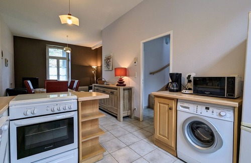 Saint-Julien-des-Chazes Cottage | Comfortable 3-bedroom cottage by the Allier River