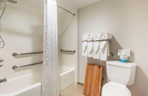 Bowie Hotel | Comfort Inn Conference Center