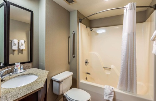South Central Omaha Hotel | Comfort Inn Omaha