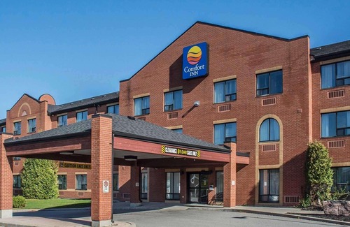 Port Hope Hotel | Comfort Inn Port Hope