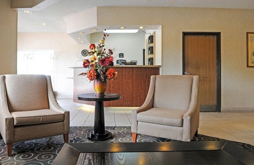 Northeast Heights Hotel | Comfort Inn & Suites Alameda at Albuquerque Balloon Fiesta Park