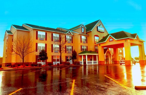 North Little Rock Hotel | Comfort Inn & Suites North Little Rock JFK Blvd