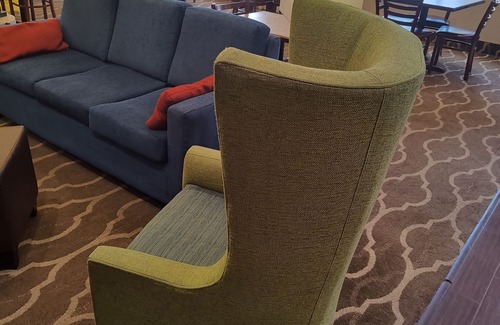 Rogers Hotel | Comfort Inn & Suites Dayville - Killingly Industrial Park