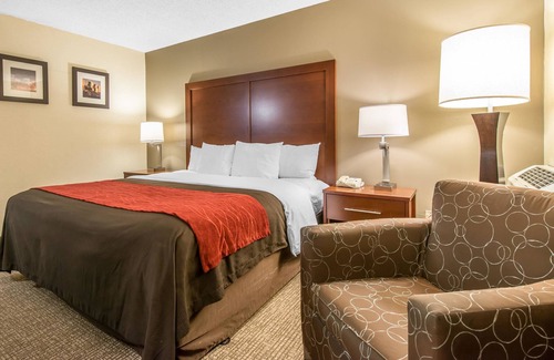 Northeast Park Hill Hotel | Comfort Inn & Suites Denver Northfield