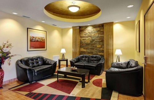 Donna Hotel | Comfort Inn & Suites Donna