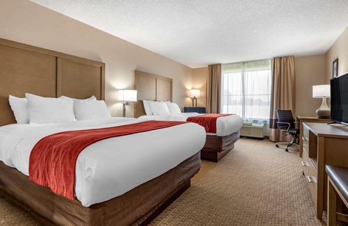 Farmington Hotel | Comfort Inn & Suites Farmington - Victor