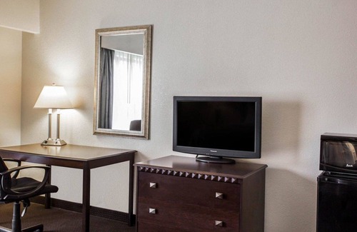 Lumberton Hotel | Comfort Inn & Suites Lumberton Central I-95