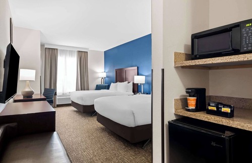 Corinth Hotel | Comfort Inn & Suites Near Lake Lewisville