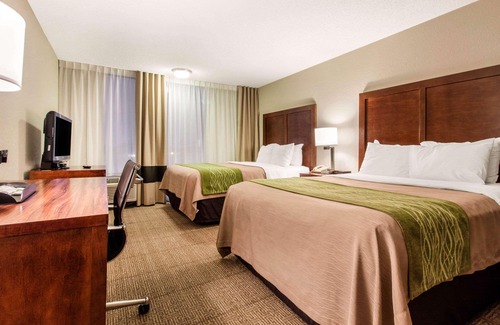 South Central Omaha Hotel | Comfort Inn & Suites Omaha