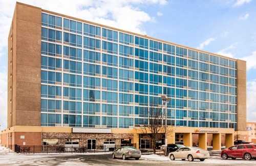 South Central Omaha Hotel | Comfort Inn & Suites Omaha