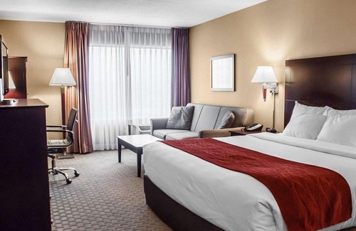 Watertown Hotel | Comfort Inn & Suites Watertown