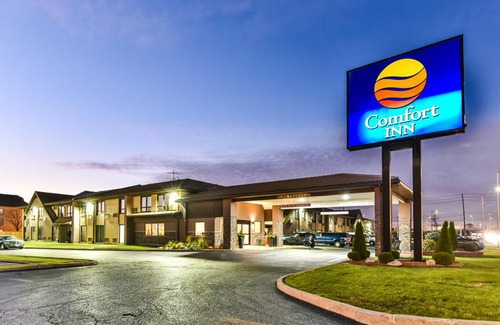 Windsor Hotel | Comfort Inn Windsor