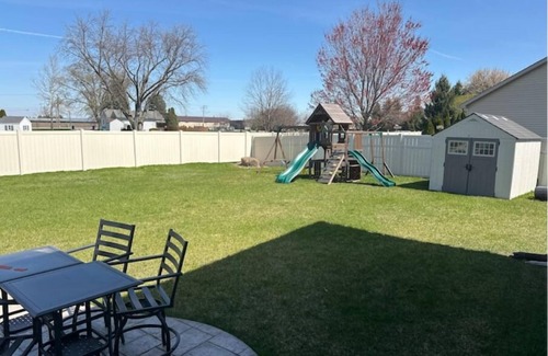 Crown Point House | Comfort & Space for the Whole family! Sleeps 8+