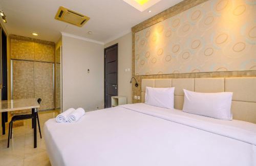 Karet Apartment | Comfort Stay 2BR with Private Lift at Masterpiece Apartment By Travelio