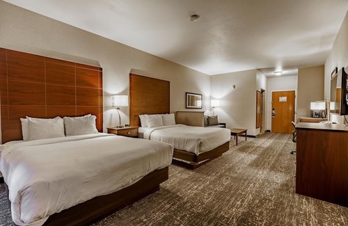 Ripon Hotel | Comfort Suites at Royal Ridges