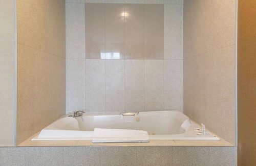 Dover Hotel | Comfort Suites Dover University Area