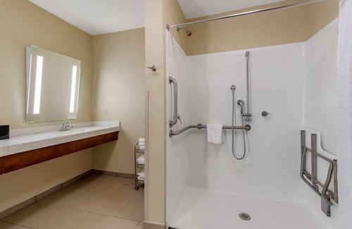 Dry Ridge Hotel | Comfort Suites Dry Ridge