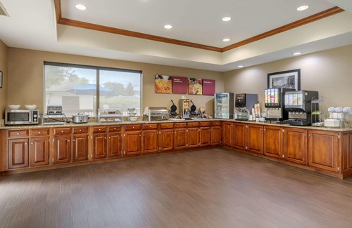 Johnson City Hotel | Comfort Suites Johnson City near University