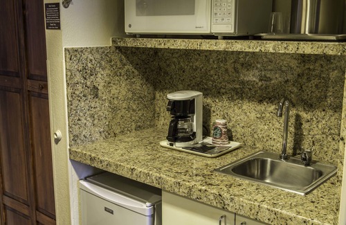 Ludlam Hotel | Comfort Suites Miami - Kendall