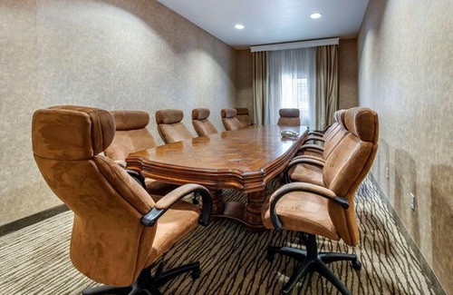 Redlands Hotel | Comfort Suites Redlands