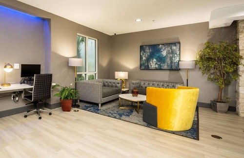 El Lago Hotel | Comfort Suites Seabrook - Kemah