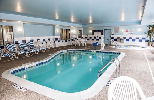 Elkhart Hotel | Comfort Suites South Elkhart