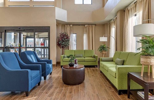 Auburn Hills Hotel | Comfort Suites Auburn Hills