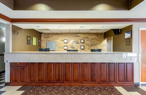 Stevensville Hotel | Comfort Suites Stevensville - St. Joseph