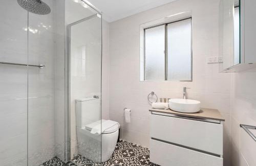 Lyons Apartment | Comfortable 1-Bed Retreat Near Canberra City
