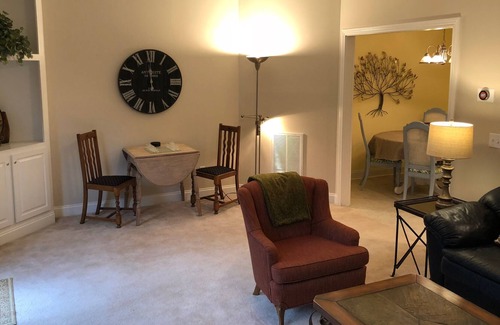 Versailles House | Comfortable 1640 sq. ft. townhouse with 2 car garage in quiet neighborhood