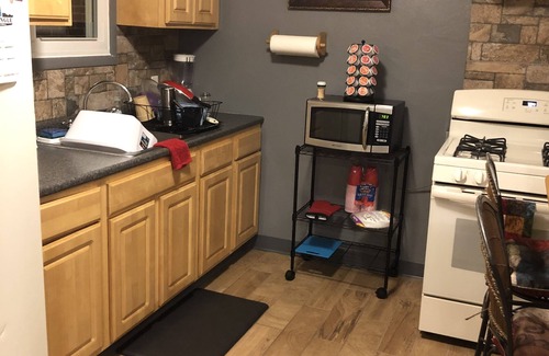 Swissvale Apartment | Comfortable and clean whole apartment, great for couples and friends getaways.