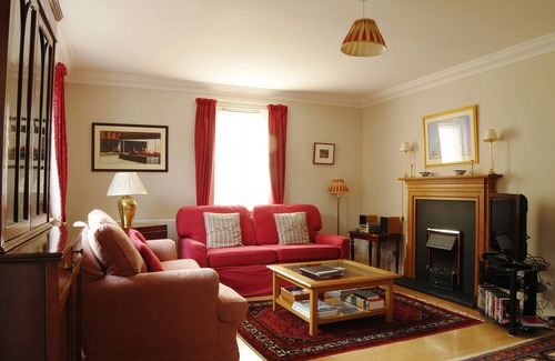 Perth Apartment | Comfortable and peaceful apartment in Perth, Scotland