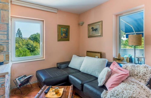 Viskovo Apartment | Comfortable apartment for relaxed stay with the family with children or