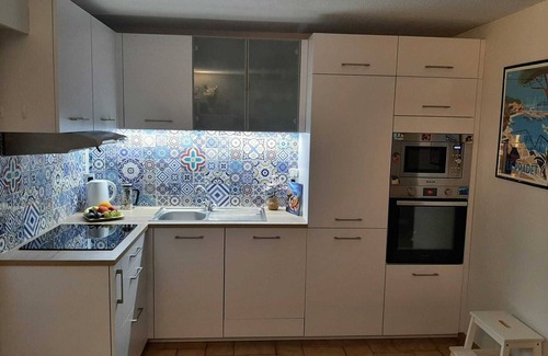 Le Pradet Apartment | Comfortable apartment, beach, pool, tennis, sailing, sea view, golf, diving