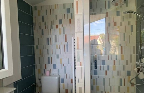 La Teste-de-Buch Ski Chalet | Comfortable chalet studio + mezzanine downtown, very quiet free parking